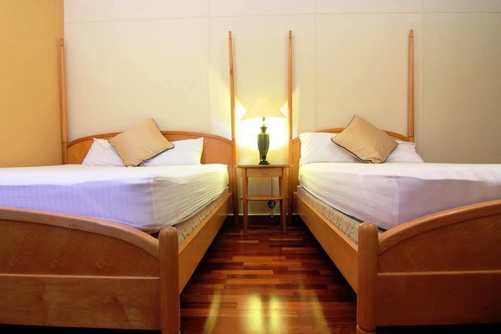 Red Inn Heritage Guest House George Town Extérieur photo